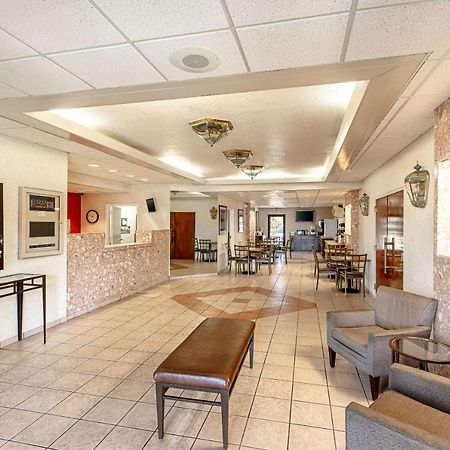 Econo Lodge Vero Beach - Downtown Экстерьер фото