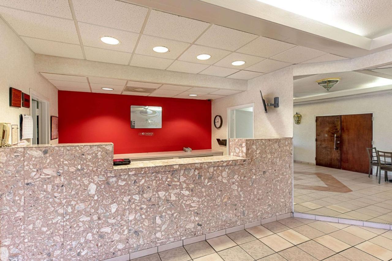 Econo Lodge Vero Beach - Downtown Экстерьер фото