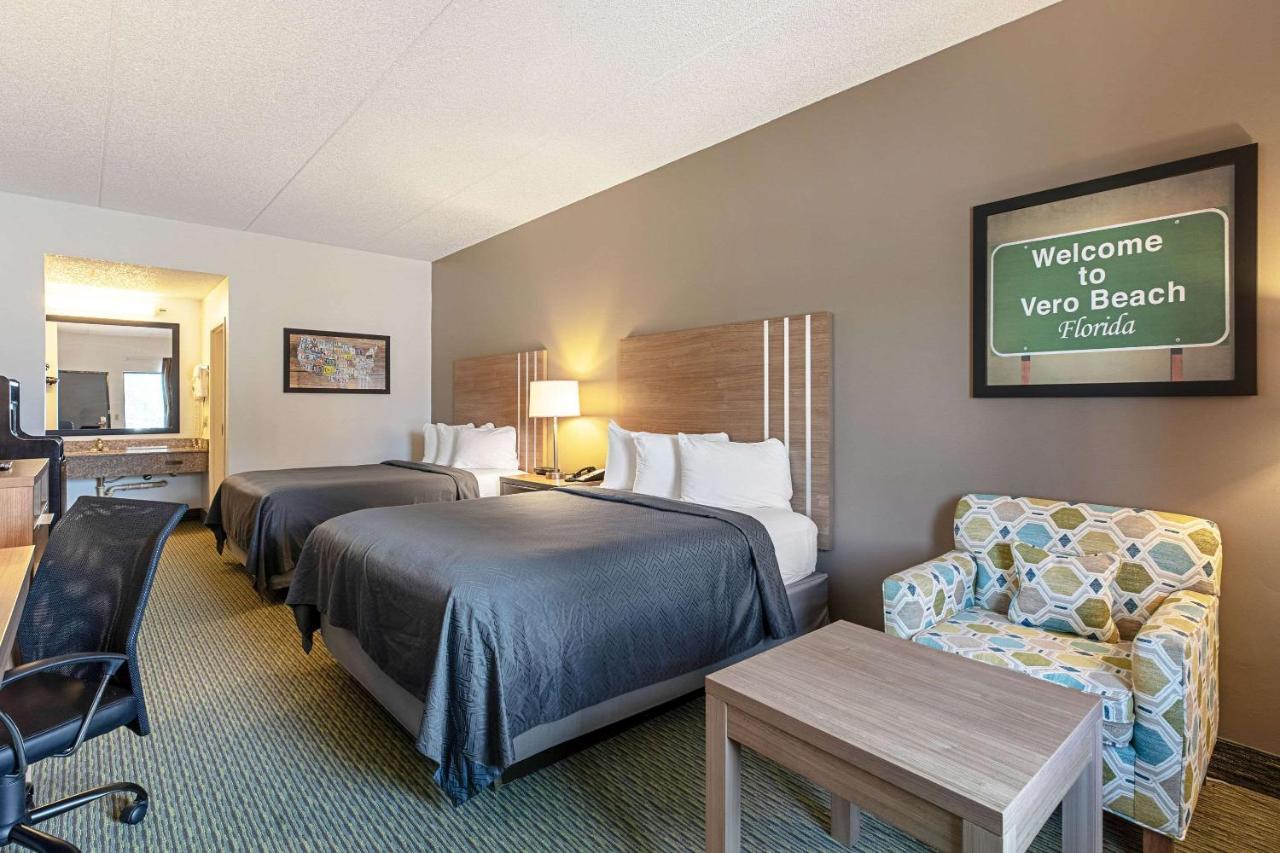 Econo Lodge Vero Beach - Downtown Экстерьер фото