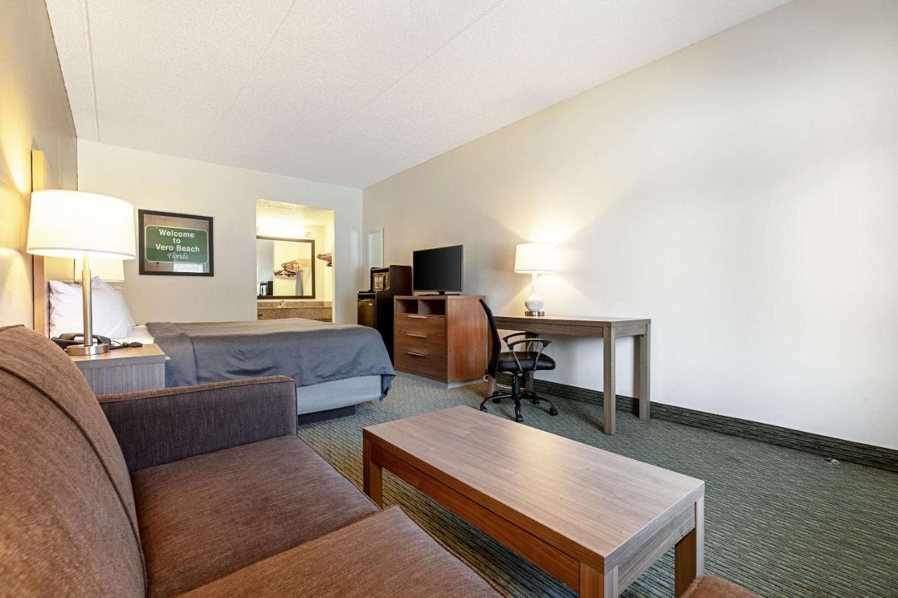Econo Lodge Vero Beach - Downtown Номер фото